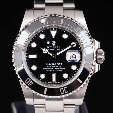 rolex submariner date 40mm.